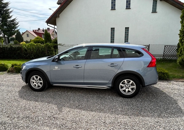 Volvo V60 Cross Country cena 71900 przebieg: 72300, rok produkcji 2018 z Garwolin małe 436